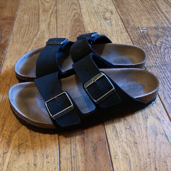 GREAT CONDITION black vegan leather Arizona Birkenstocks. - Picture 1 of 7